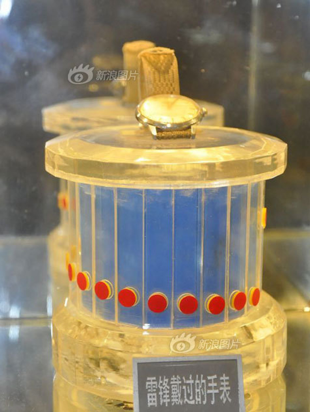 身边亲友“还原”雷锋