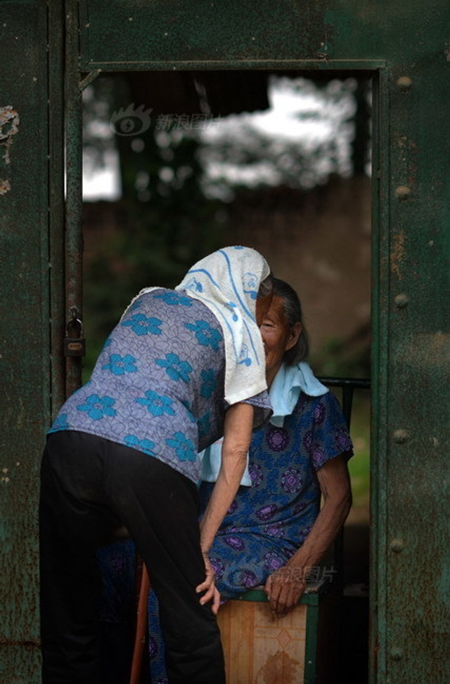 男子3年40余次性侵空巢老人
