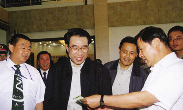 中央决定开除徐才厚党籍