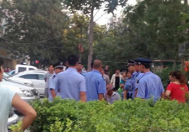 蓝翔副校长率师生赴河南与校长岳父斗殴