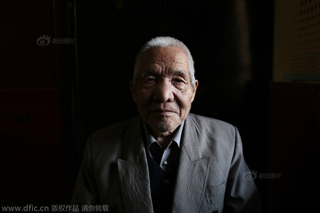 中国首颗原子弹爆炸50年 职工今何在？