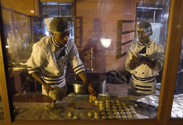 印度总统设“家宴”款待奥巴马夫妇