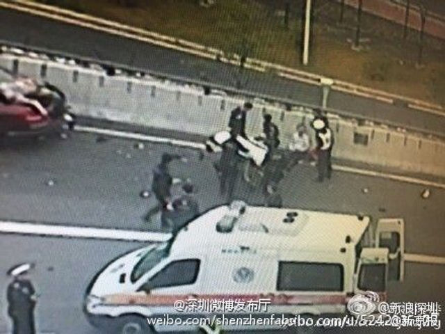 深圳机场奔驰车撞人致9死23伤