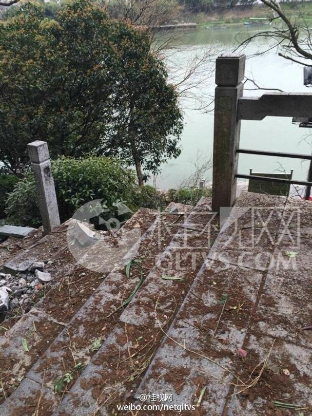 广西桂林一景区游客被滚石击中7人死亡