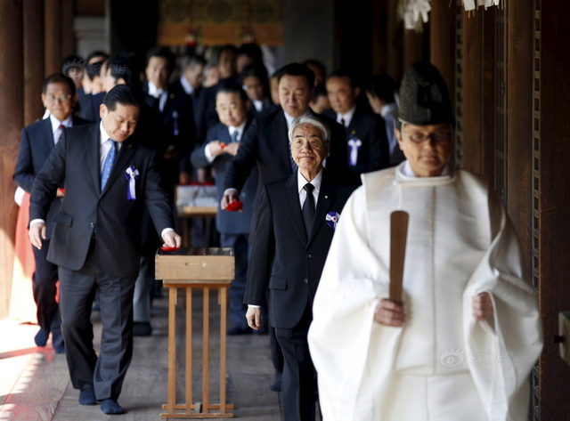 日本多名议员参拜靖国神社