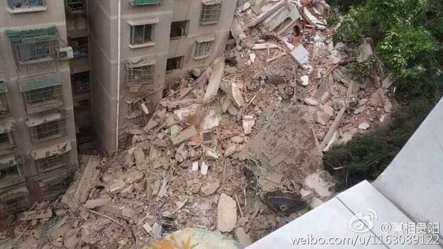 贵阳9层民房垮塌 现场一片废墟