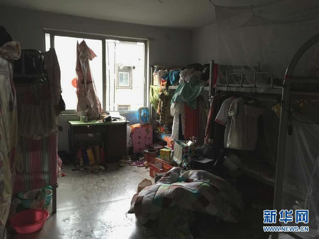 郑州一居民楼凌晨起火 已致13死多伤