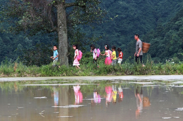 逐渐落寞的山村小学