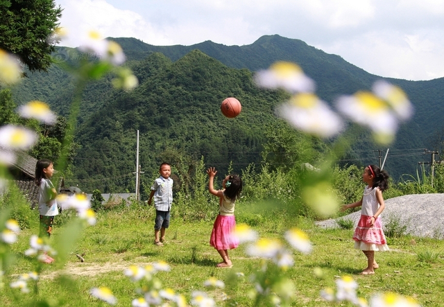 逐渐落寞的山村小学