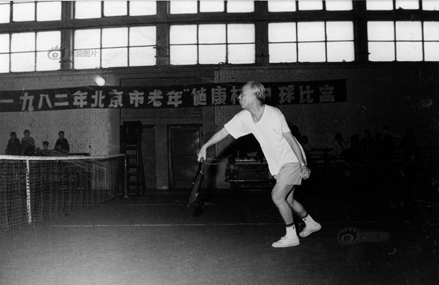 改革先锋、全国人大常委会原委员长万里旧照