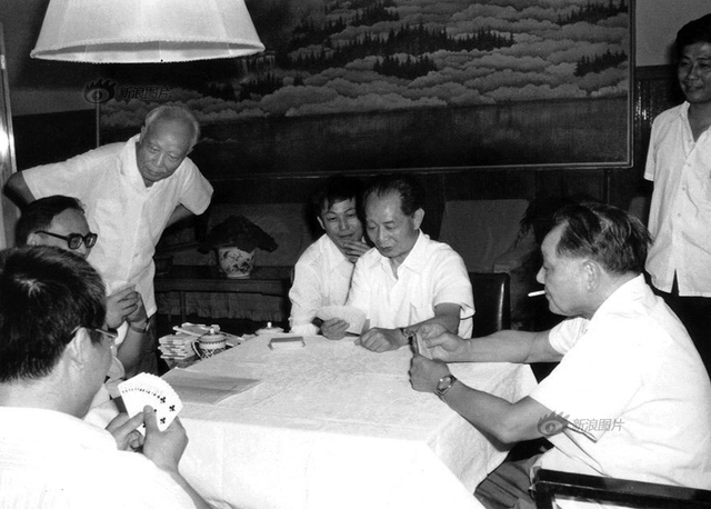 改革先锋、全国人大常委会原委员长万里旧照