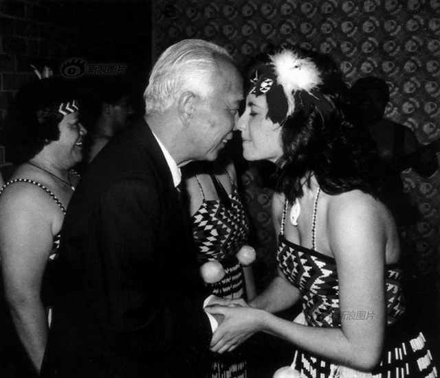 改革先锋、全国人大常委会原委员长万里旧照