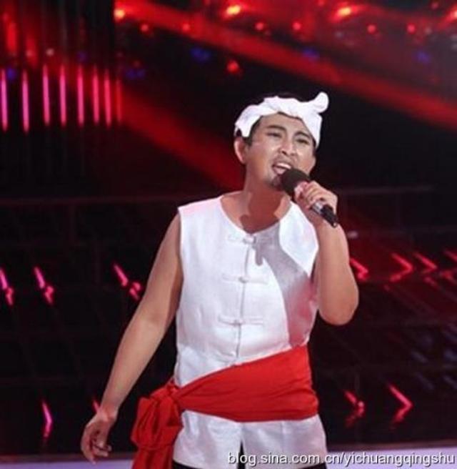 贾玲扮阿宝