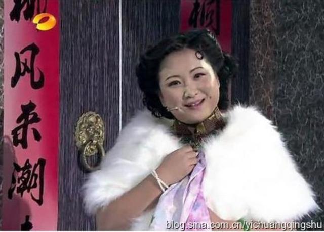 贾玲扮雪姨