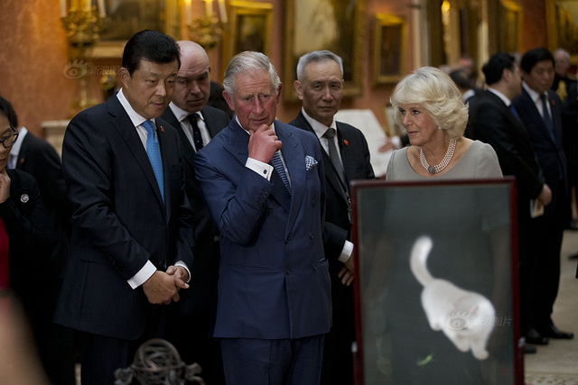 英女王邀习近平夫妇参观英皇室收藏的中国藏品