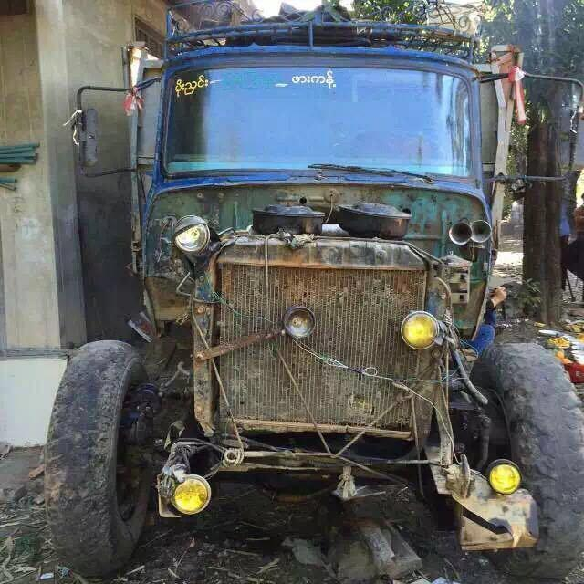 远征军遗骸归国受阻 老兵代表伤心落泪