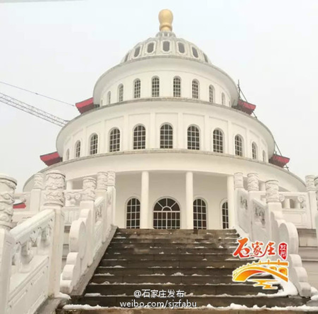 石家庄现“中西合璧”建筑 祈年殿西式大厦合体