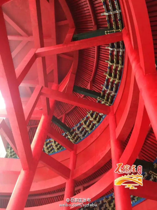 石家庄现“中西合璧”建筑 祈年殿西式大厦合体