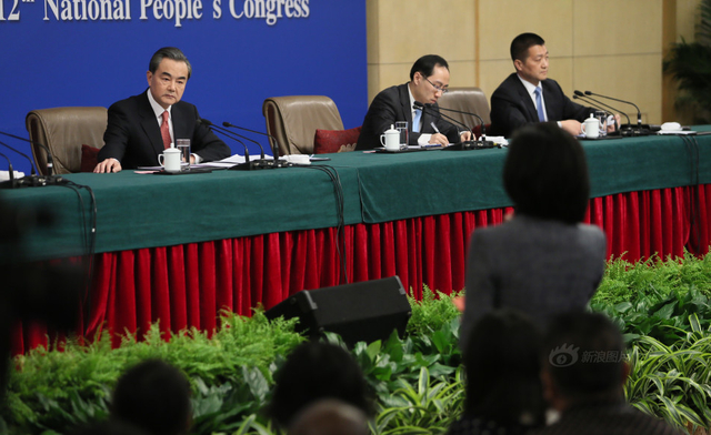 外交部长王毅答记者问