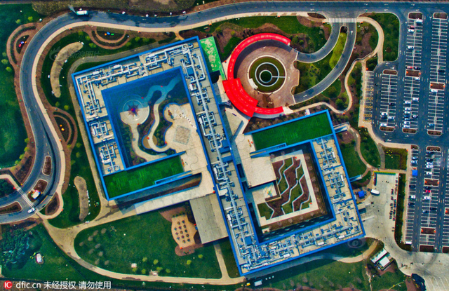 上海迪士尼揭开面纱 3月28日正式发售门票