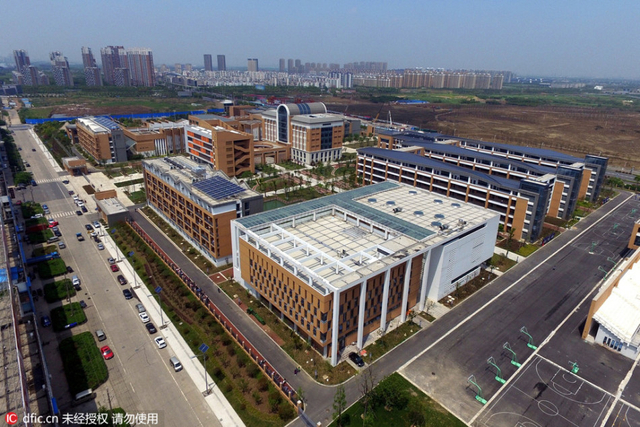 探访常州外国语学校 临近毒地不足百米