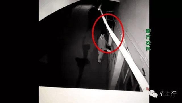 男子偷160双女鞋堆满一屋 称闻过后很快乐