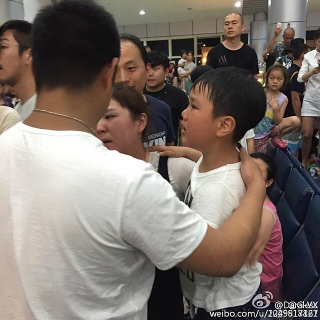 中国旅客回国遭越海关刁难 不给小费扣护照