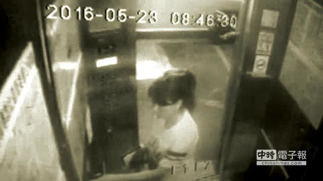 16岁少年割喉杀母 称死了省得麻烦