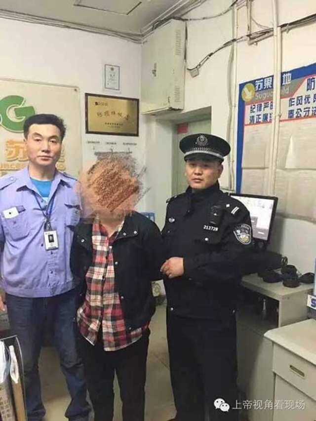 母亲为给患肾病女儿过节偷鸡腿被抓