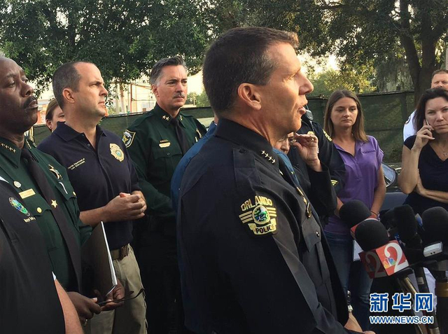 美国一夜店发生枪击案 50人死亡