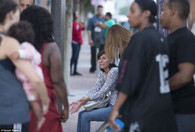 美国一夜店发生枪击案 50人死亡