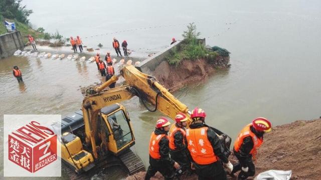湖北调用炸药对水库实施紧急爆破泄洪