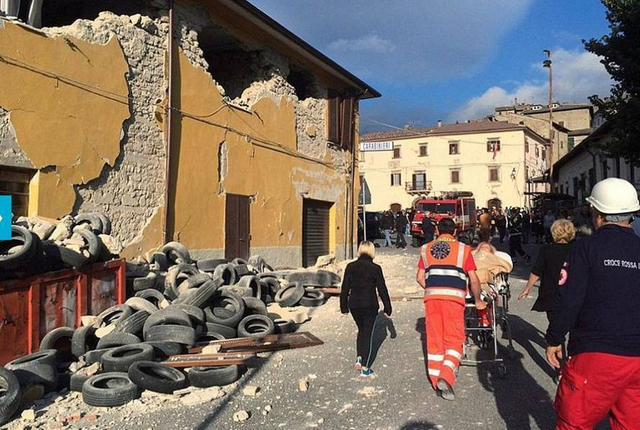 意大利地震前后对比照