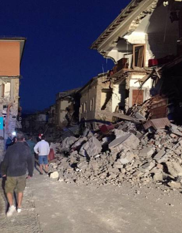 意大利地震前后对比照