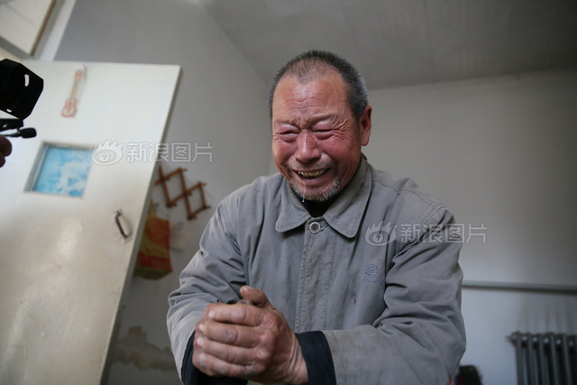 聂树斌案被判无罪 家人放声大哭