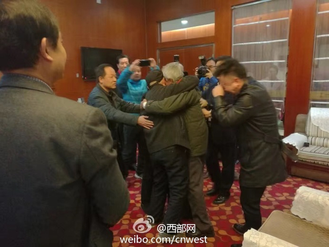 王琪老人终于回到故乡