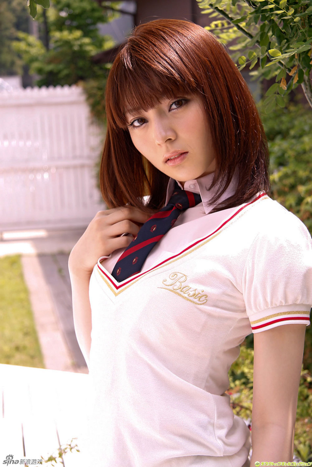 小桥川优々子魅力比基尼_新浪图片