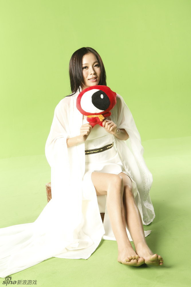 越南妞莫绮雯高清无码花絮照_新浪图片