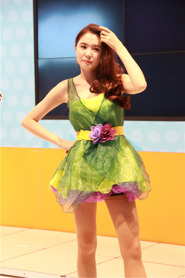 243           皮裙黑丝 gstar2013第2日海量韩妹showgirl图赏