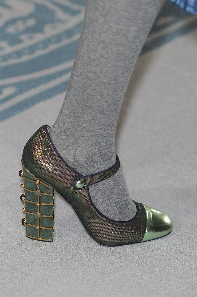 Tory Burch 6