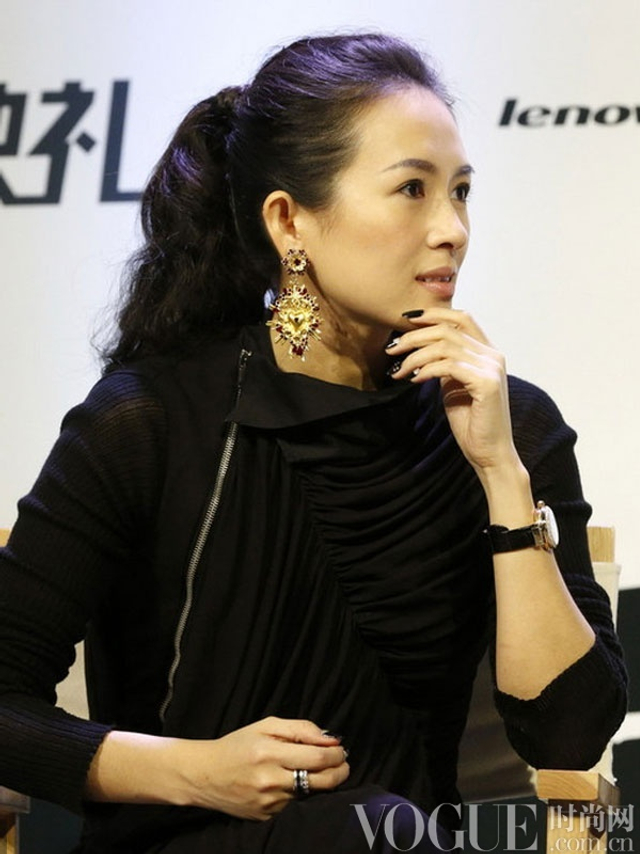 耳畔生辉 小女人章子怡偏爱大耳环