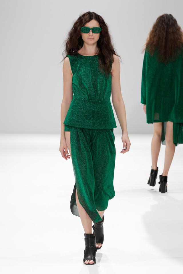 Yifang Wan