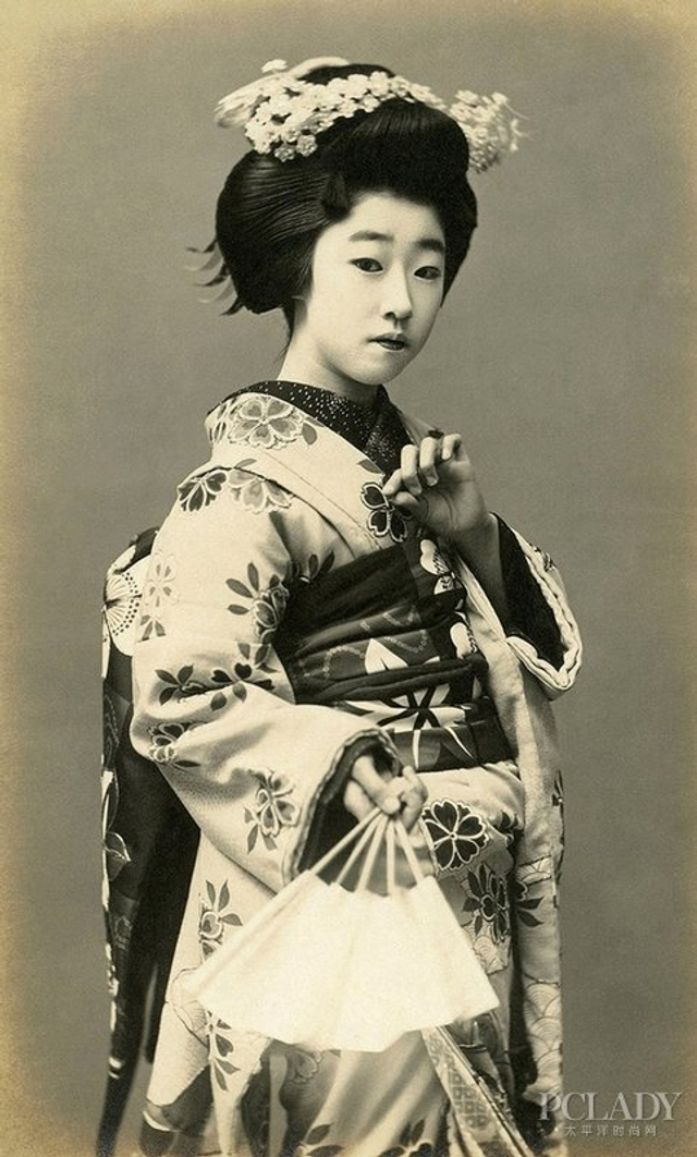 日本艺妓PK清朝妃子 古代妆容怪品味