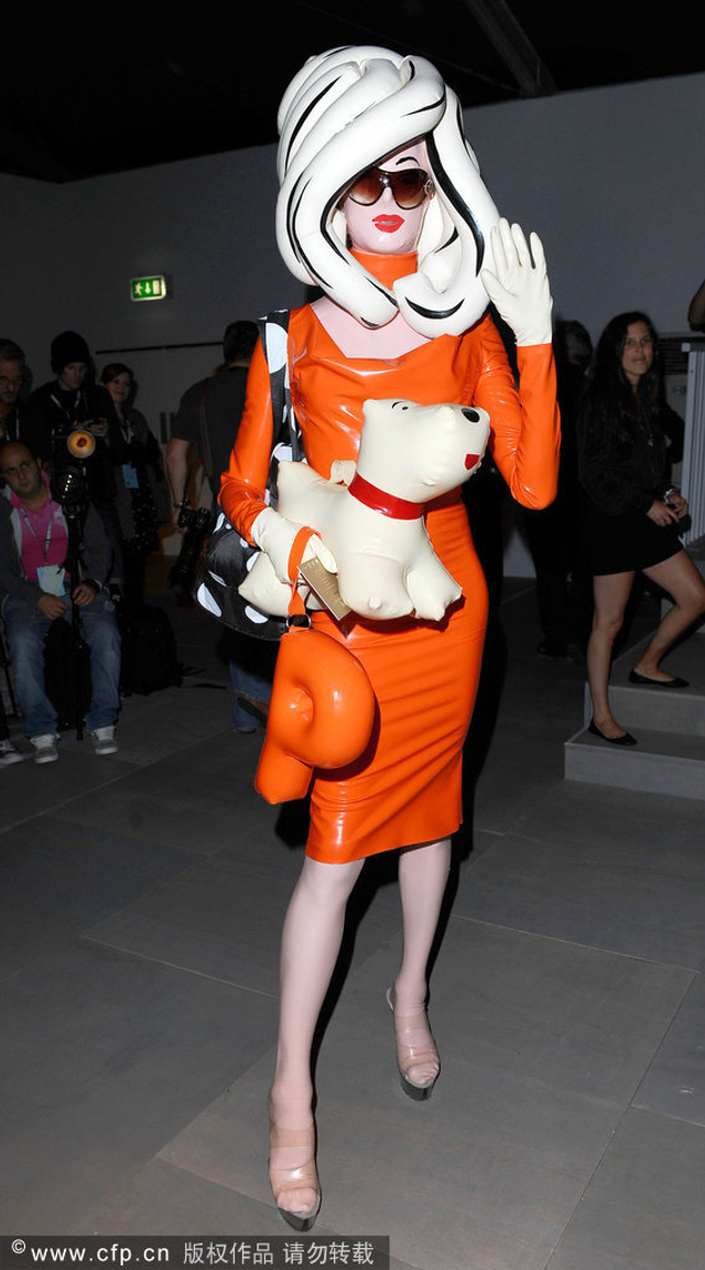 红遍全宇宙的橡胶小姐