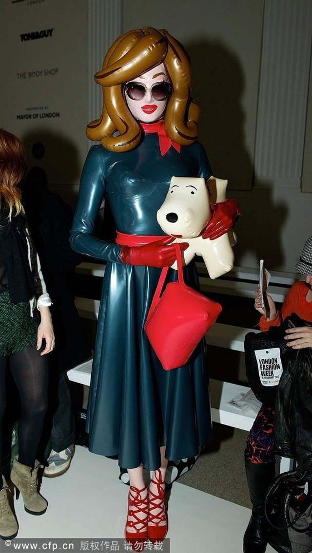 红遍全宇宙的橡胶小姐