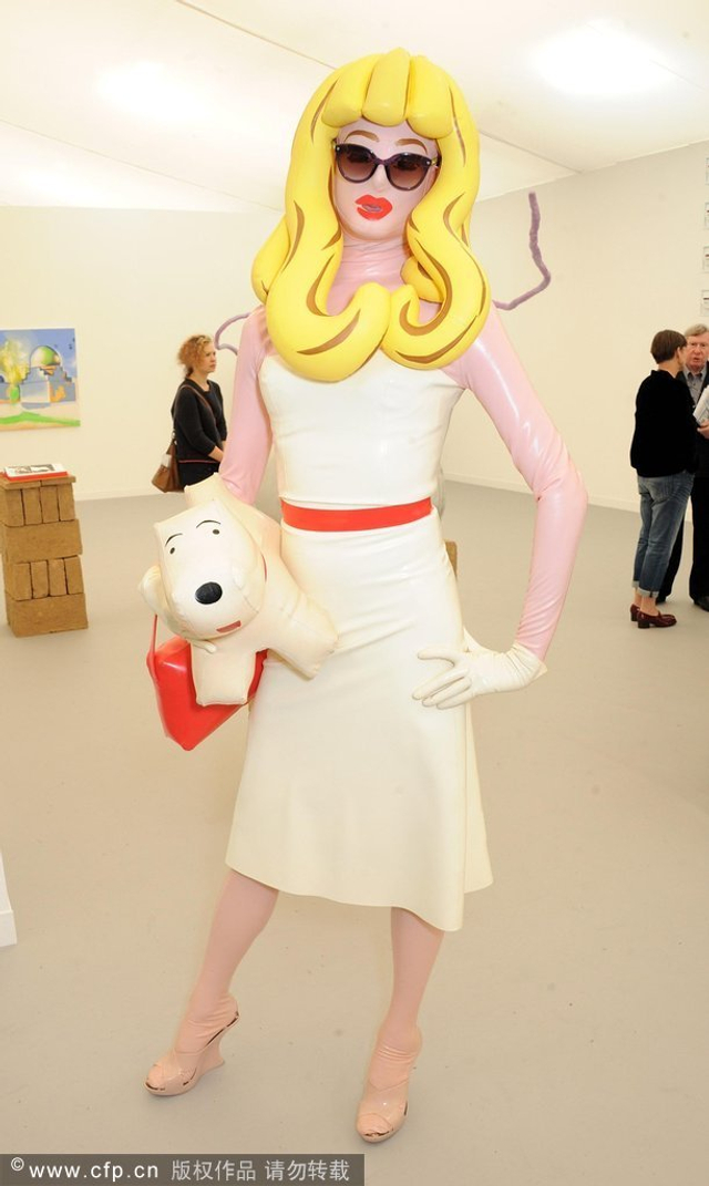 红遍全宇宙的橡胶小姐