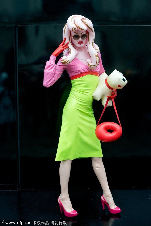 红遍全宇宙的橡胶小姐