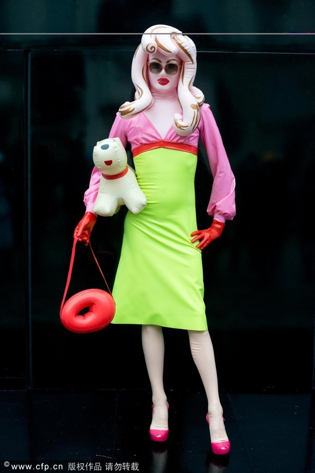 红遍全宇宙的橡胶小姐