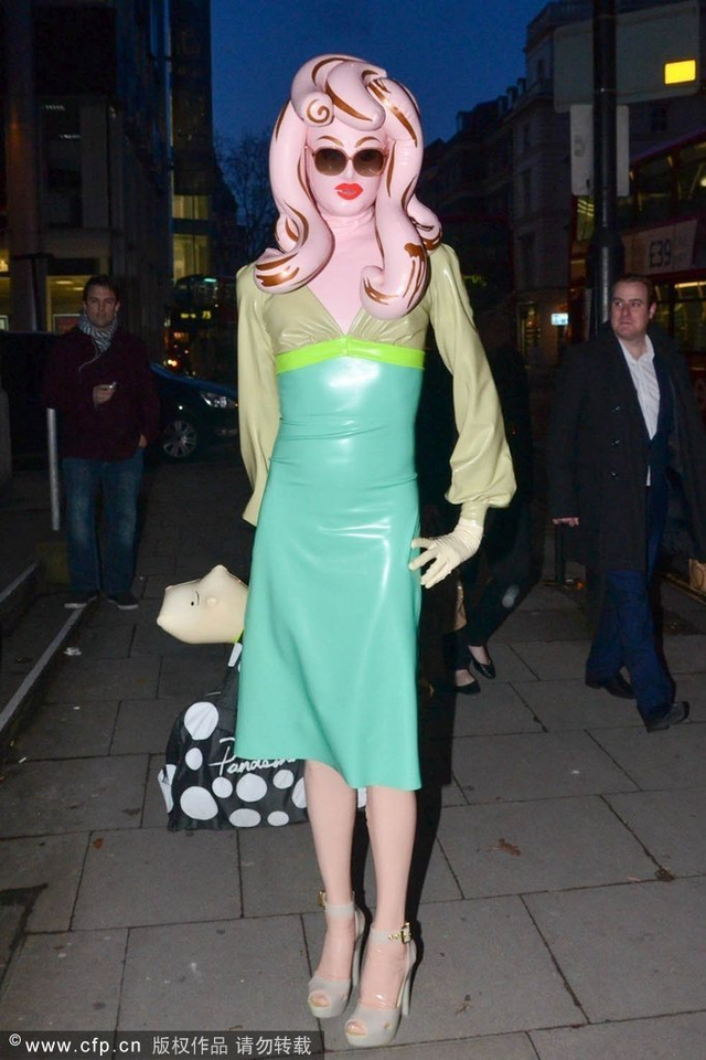 红遍全宇宙的橡胶小姐