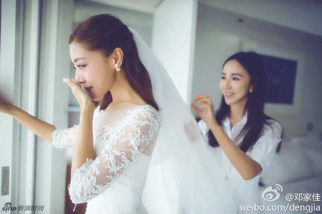 邓家佳婚礼现场浪漫温馨